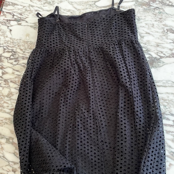 ✨cute  Black Eyelet lace dress fully lined / removable adjustable straps sz 16 - Picture 3 of 7